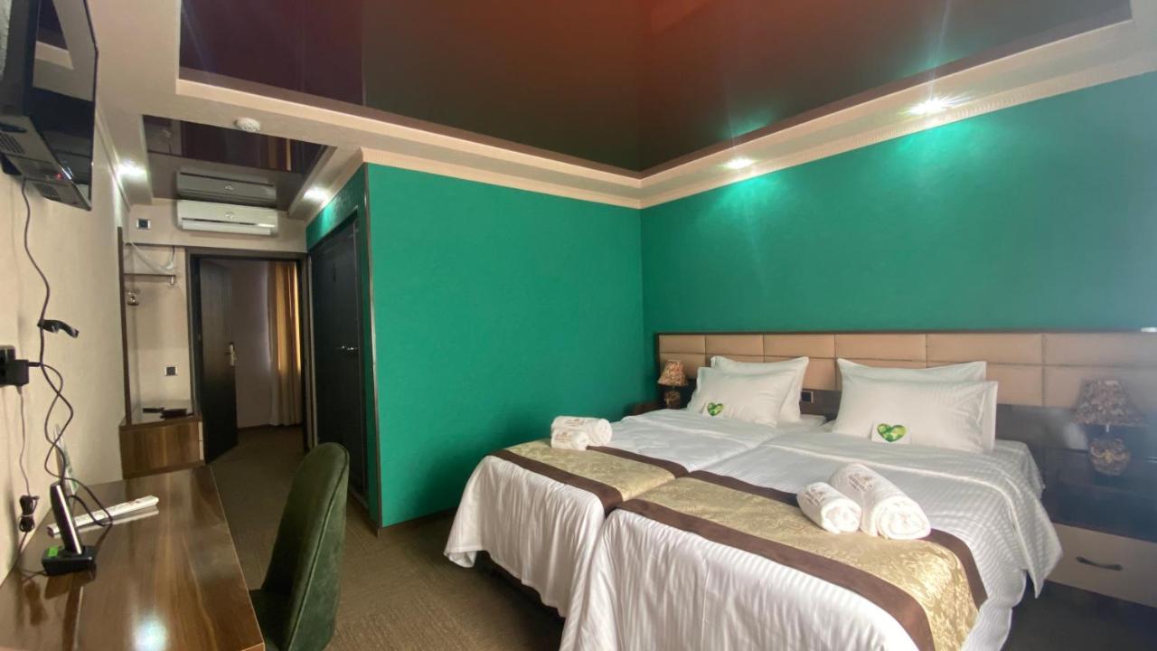 Hotel Georgia Gold Gori Exterior foto